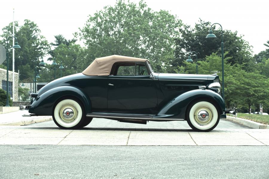  Packard Six Rumble Seat Convertible Coupe 1937 года  (фото 17 из 20)